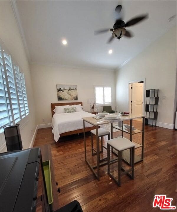 4956 Doman Ave, Tarzana, CA 91356 - photo 2