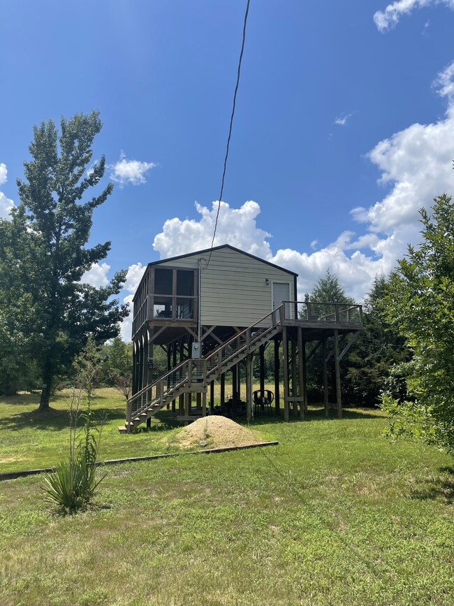 570 Dailey Loop, Linden, TN 37096 - photo 3