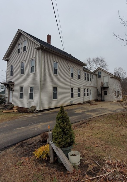 60 Pleasant St unit 1, Spencer, MA 01562 - photo 2