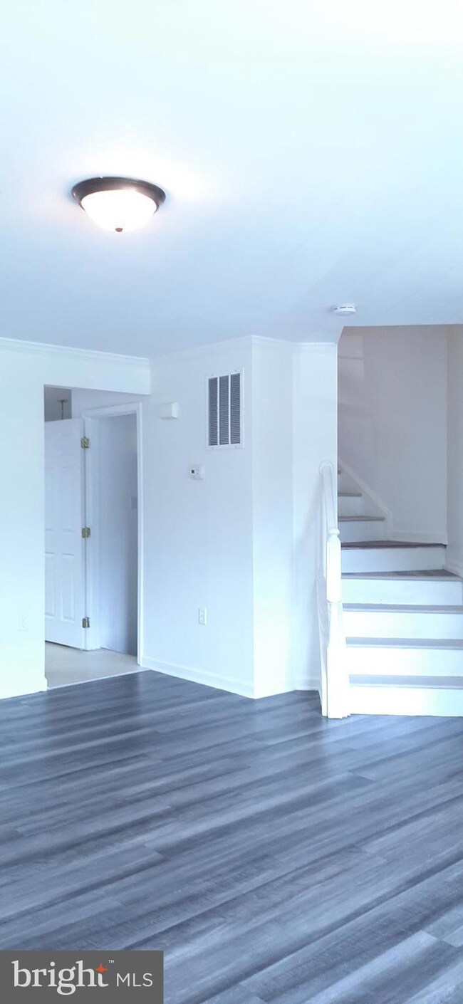 39 Scarboro Dr, Bunker Hill, WV 25413 - photo 5