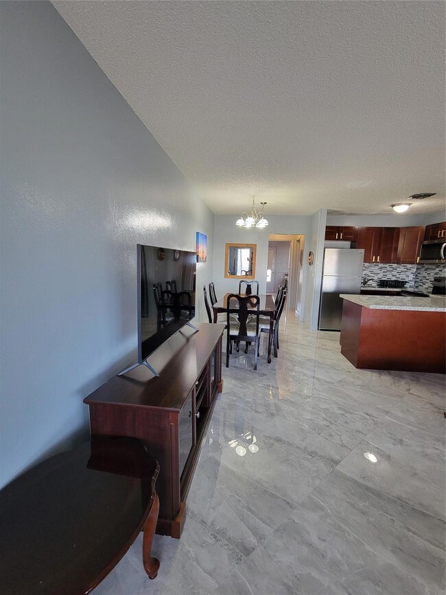 800 SW 11th Ave unit 17A, Hallandale Beach, FL 33009 - photo 5