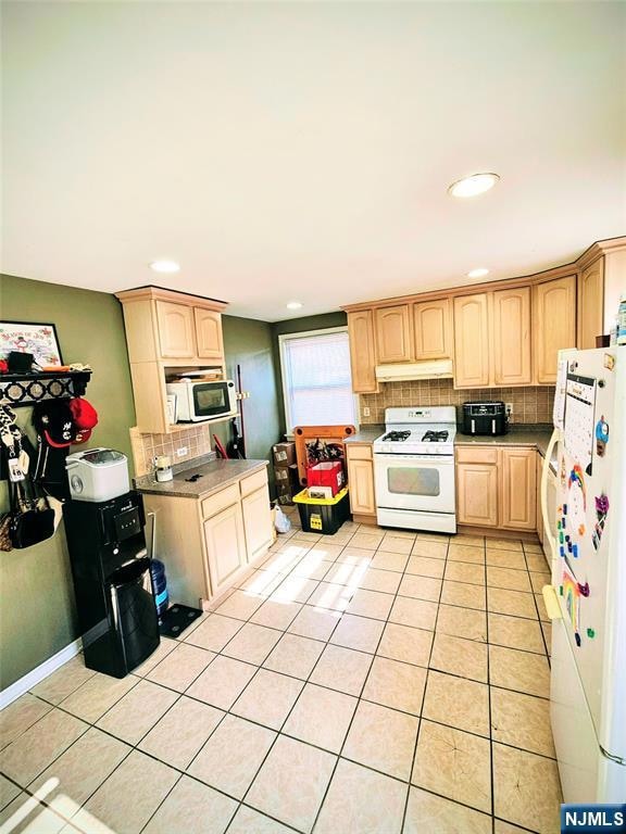 72 Front St unit 2nd floor, North Arlington, NJ 07031 - photo 4