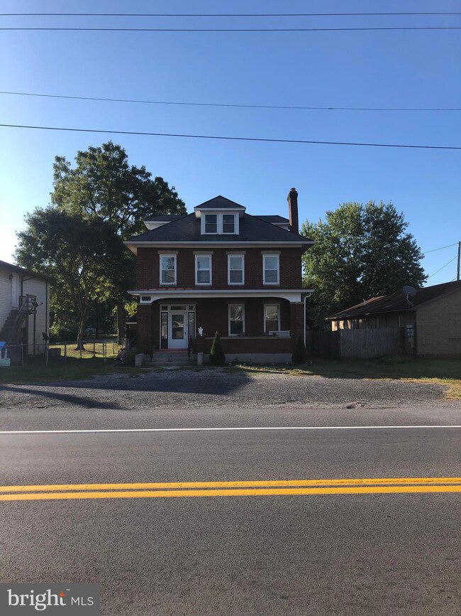 17503 Virginia Ave, Hagerstown, MD 21740 - photo 2