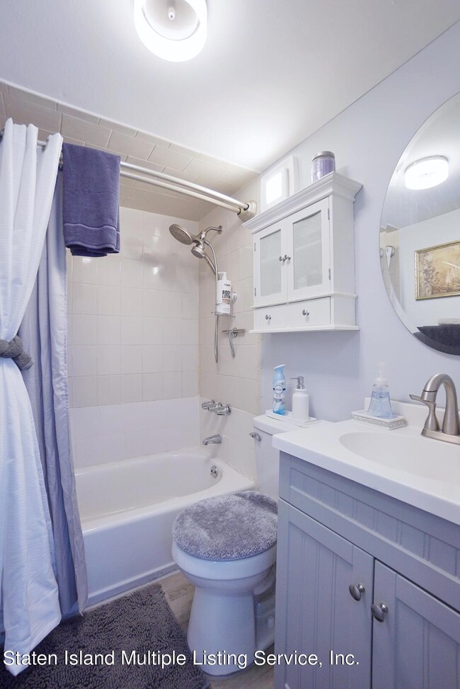 65 Elmwood Park Dr unit 1, Staten Island, NY 10314 - photo 7