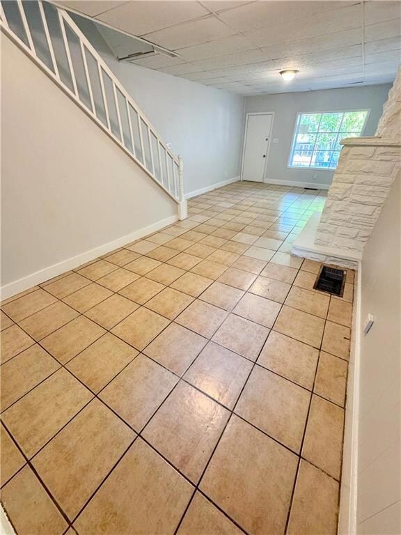 389 W Gordon St, Allentown, PA 18102 - photo 4