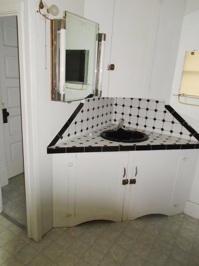 1/2 Bath on Main