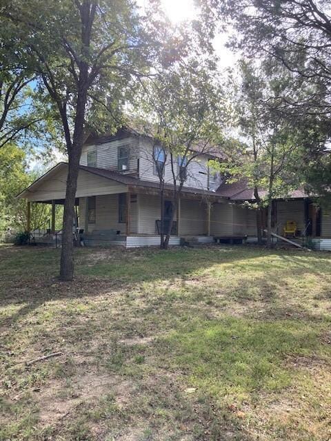 209 Bills St, Bonham, TX 75418 - photo 3