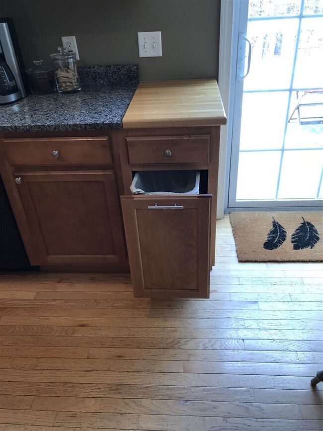 32 Townsend Dr, Dover, NH 03820 - photo 6