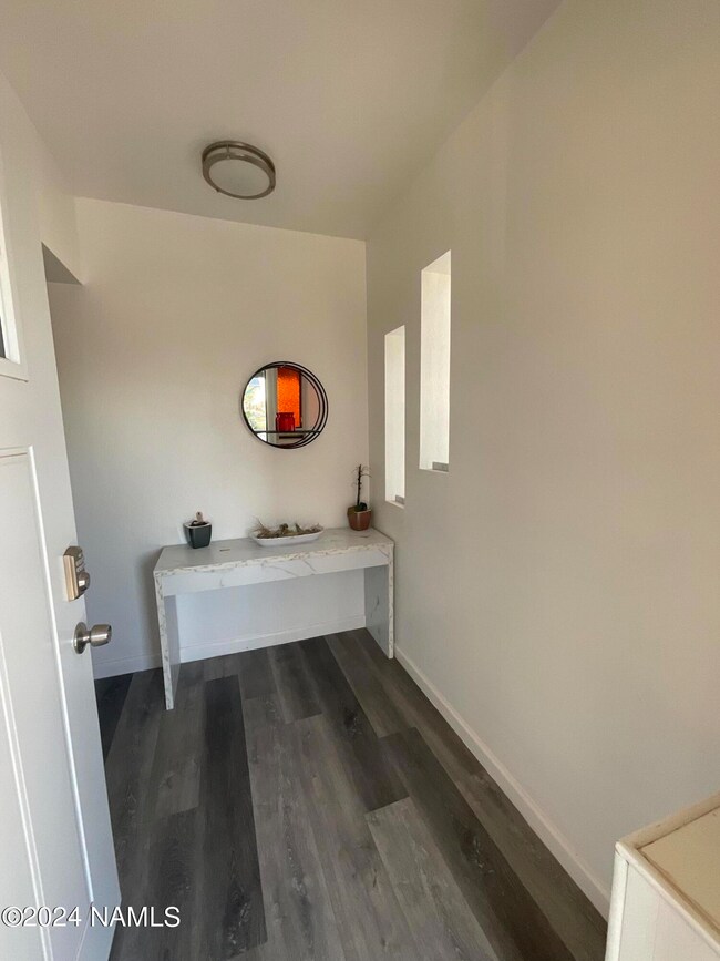 318 N Hicks Ave, Winslow, AZ 86047 - photo 7