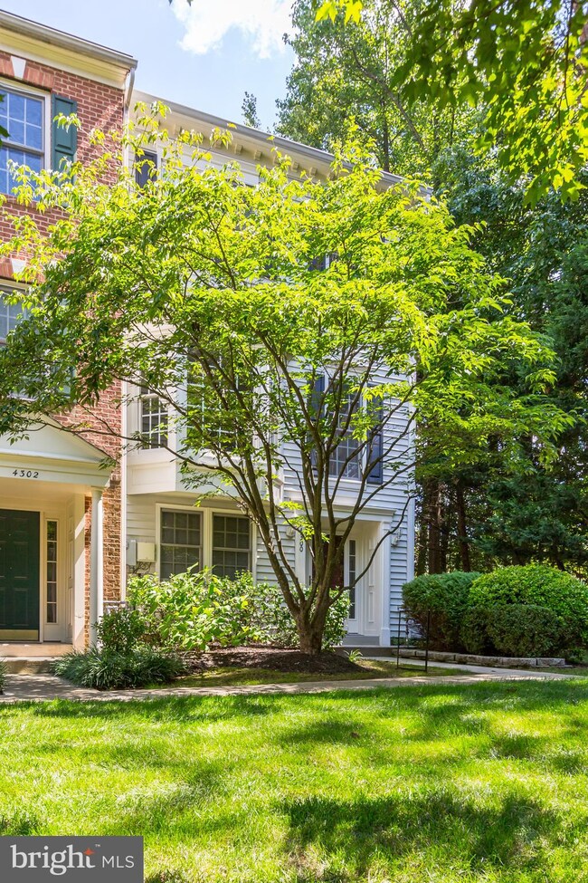 4300 Thomas Brigade Ln, Fairfax, VA 22033 - photo 2