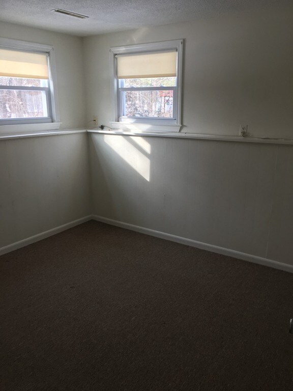 128 Cheryl Ln unit 1R, Holliston, MA 01746 - photo 6