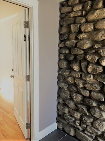 756 Pleasant St unit 1, Worcester, MA 01602 - photo 5