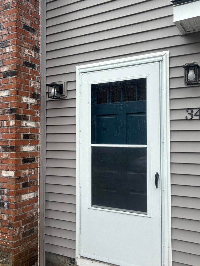 34 Trowbridge Rd, Keene, NH 03431 - photo 2