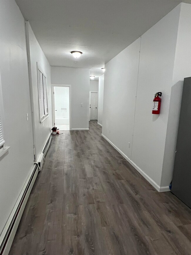 270 S 9th St unit 1, Newark, NJ 07103 - photo 5