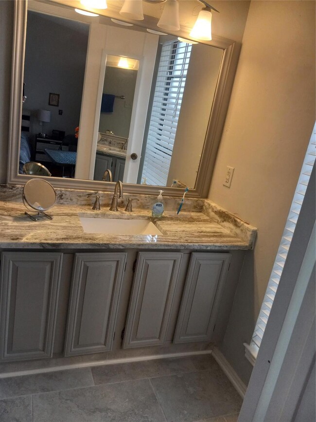 2100 Cottage Oak Ln, Colleyville, TX 76034 - photo 4