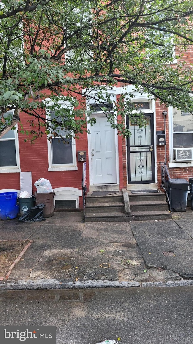 637 637 Royden, Camden, NJ 08103 - photo 2