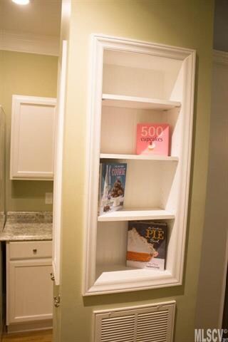 736 N Oakwood Dr, Statesville, NC 28677 - photo 5