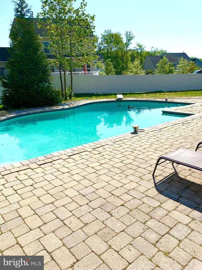 1402 Central Ave E, Edgewater, MD 21037 - photo 2