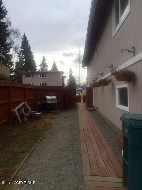 3410 Oregon Dr, Anchorage, AK 99517 - photo 6