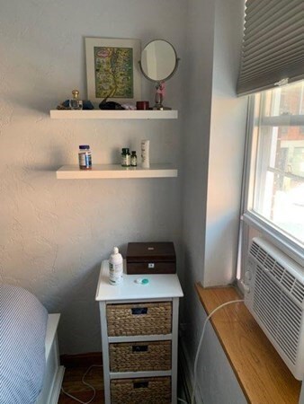 170 Endicott St unit 2, Boston, MA 02113 - photo 5