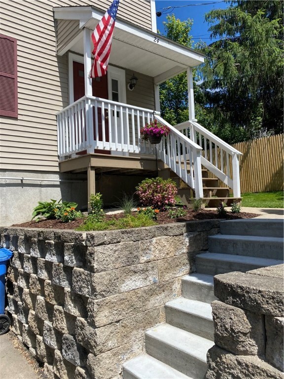 24 Edgewood Ave, Cumberland, RI 02864 - photo 2