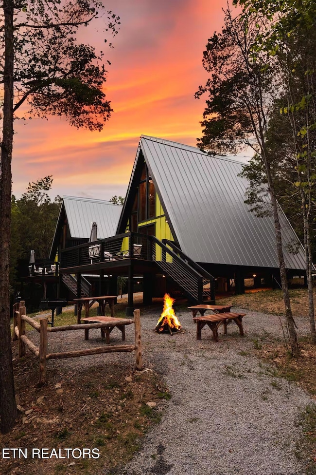 911 Jersey Dr unit 3 and 4, Sevierville, TN 37862 - photo 4