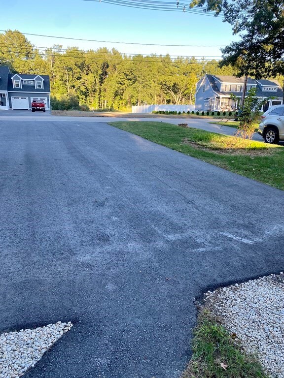 5 Emery St unit B, Merrimac, MA 01860 - photo 3