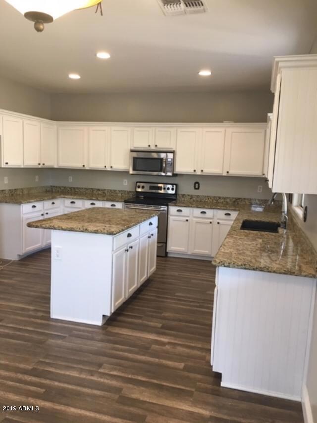 Kitchen.2