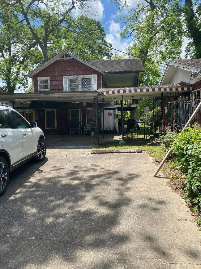 1208 Caplin St, Houston, TX 77022 - photo 7