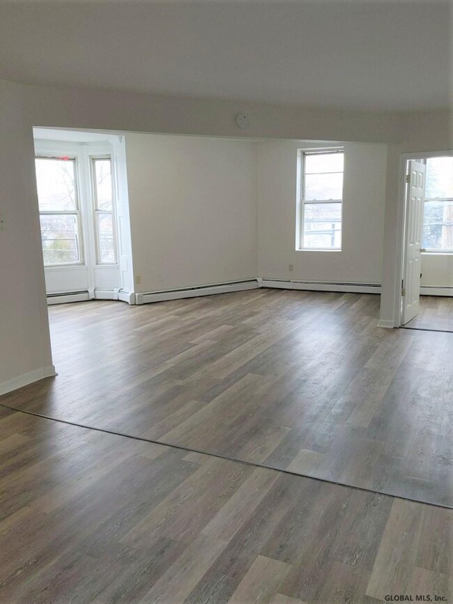 300 Morton Ave unit 3, Albany, NY 12209 - photo 5