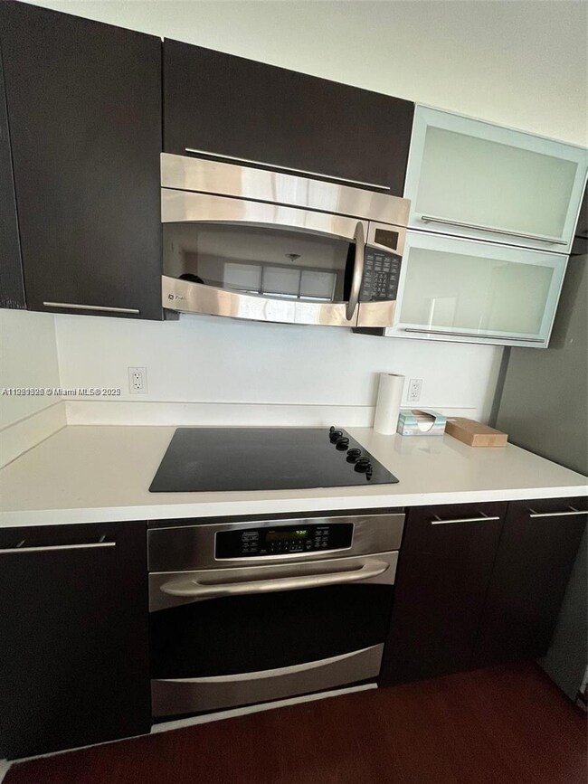 The Ivy Condominium unit 4105, Miami, FL 33130 - photo 5