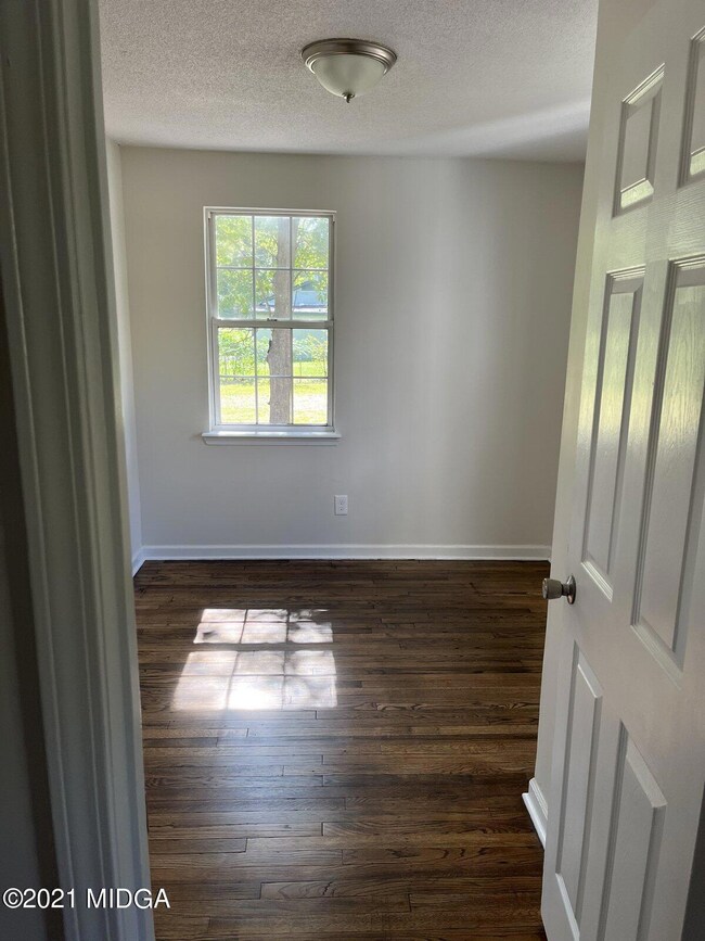206 S 3rd St, Warner Robins, GA 31088 - photo 7