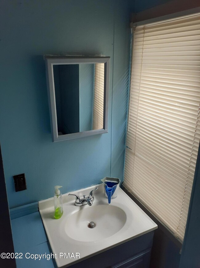 218 Ferdinand St, Scranton, PA 18508 - photo 7