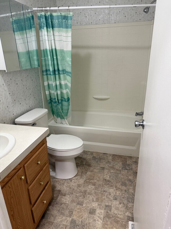 1725 180 E unit D137, Tooele, UT 84074 - photo 6