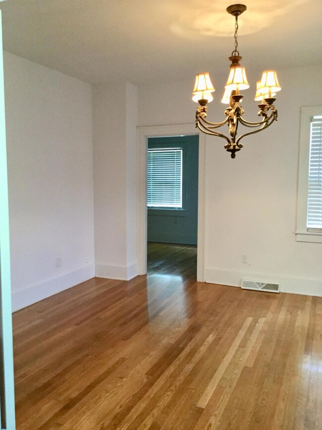 804 S Brittain St, Shelbyville, TN 37160 - photo 6