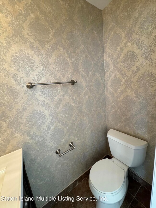 26 Linda Ln, Staten Island, NY 10312 - photo 6