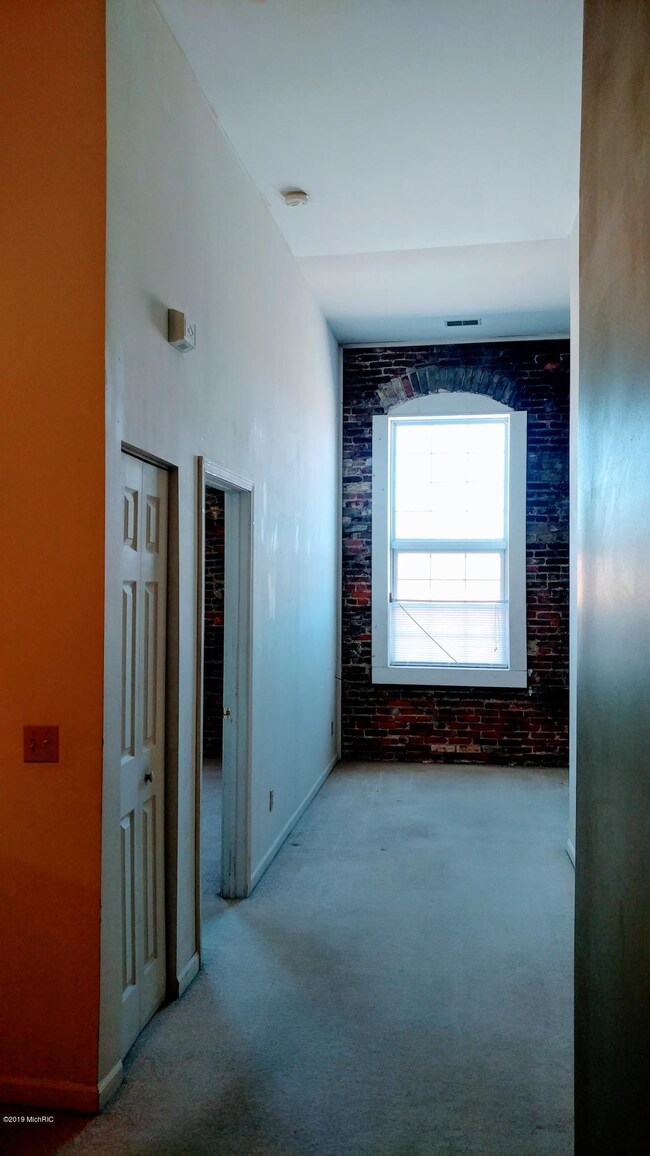 141 E Michigan Ave unit 1, Paw Paw, MI 49079 - photo 7