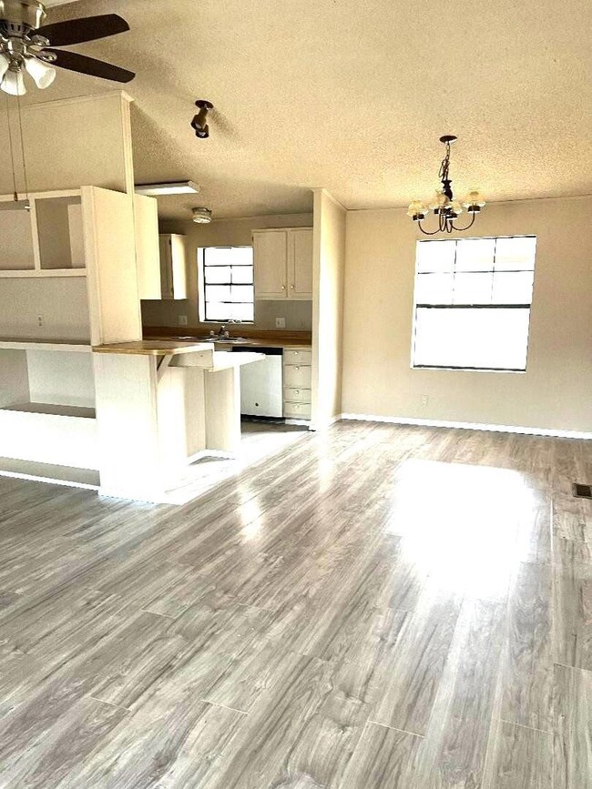 4300 Fm 1496 unit B, Dublin, TX 76446 - photo 3