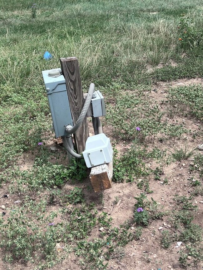 707 Mountain View Dr unit 181, Bandera, TX 78003 - photo 2