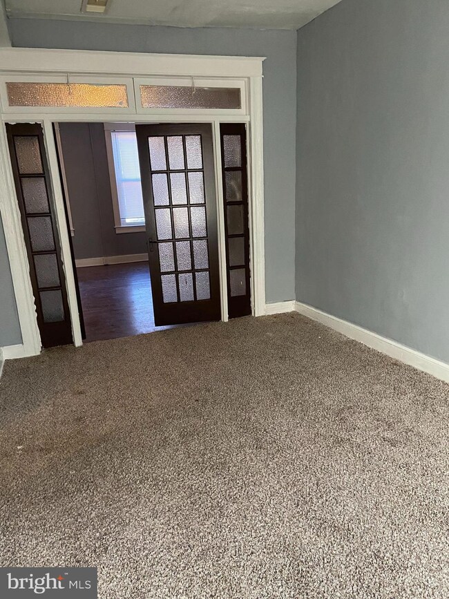 3921 W Mulberry St, Baltimore, MD 21229 - photo 3