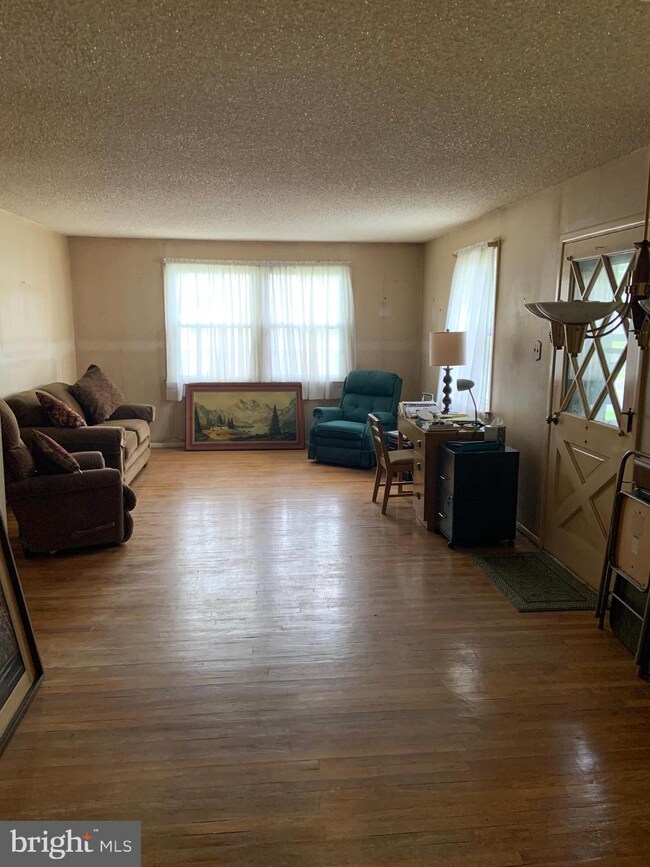 811 Coach Rd, Blackwood, NJ 08012 - photo 6