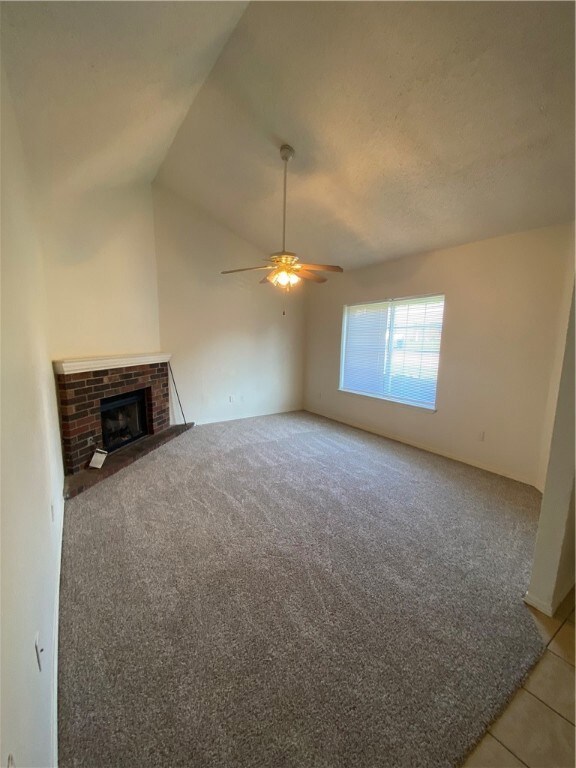 2426 Living Rm