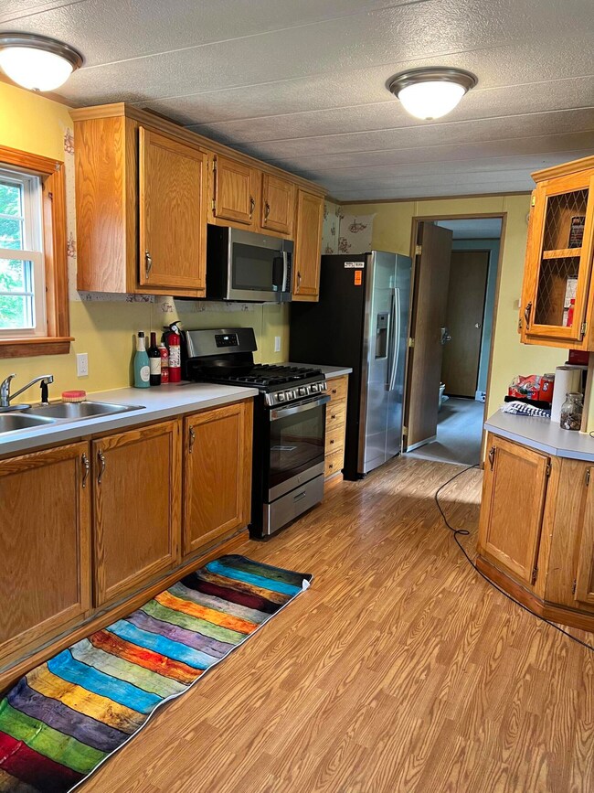 27 Cindy Ln, Dexter, ME 04930 - photo 4