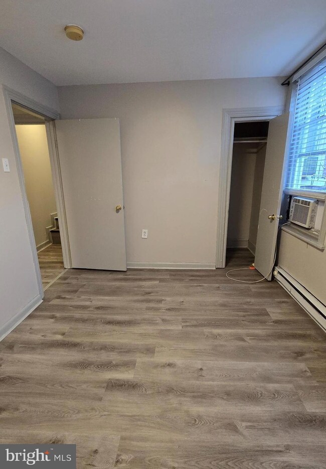 4303 Main St unit 2, Philadelphia, PA 19127 - photo 6