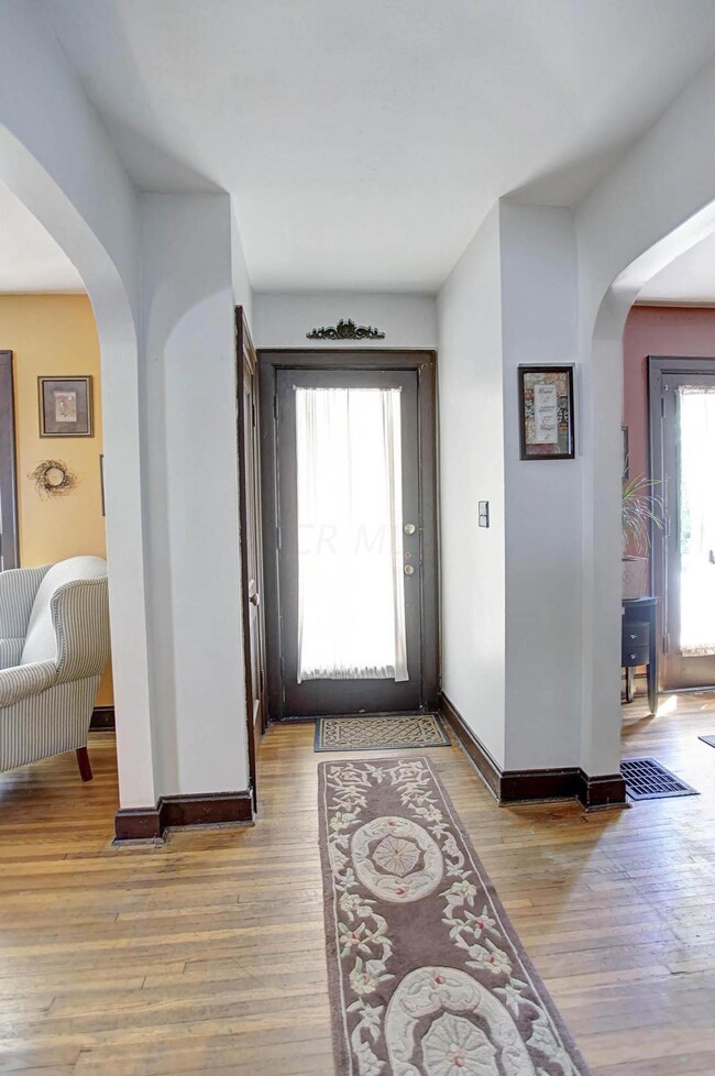 85 S Roys Ave, Columbus, OH 43204 - photo 4