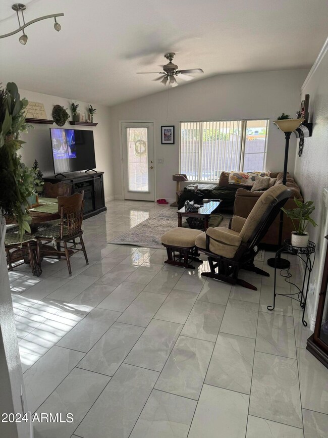 945 E Tyson St, Chandler, AZ 85225 - photo 3