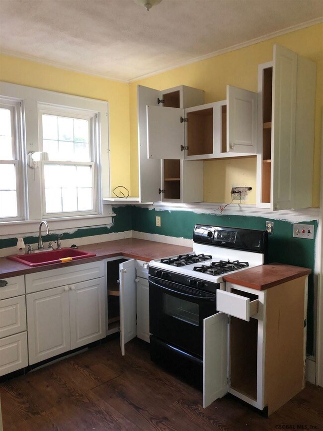 44 Northern Dr, Troy, NY 12182 - photo 4