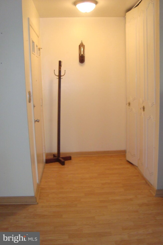 89 Huntington Dr, Southampton, NJ 08088 - photo 4