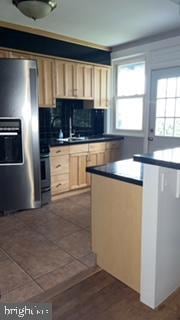 330 Chestnut St, West Reading, PA 19611 - photo 6