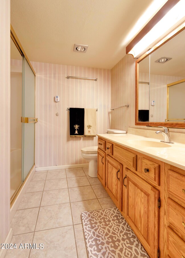 Master bath with shower seat